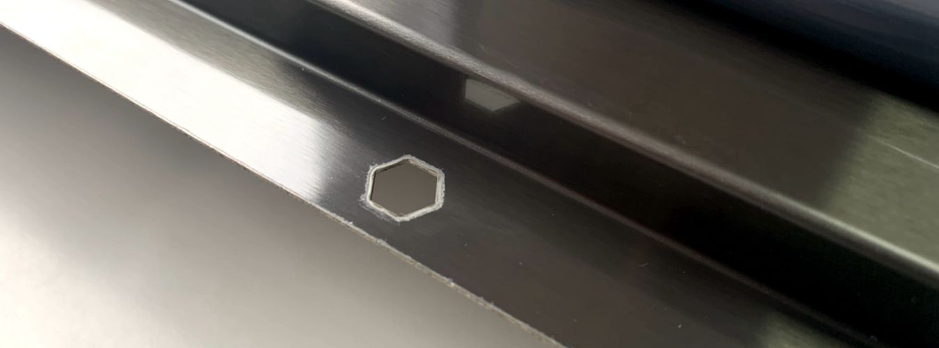 Parmak izi önleyici paslanmaz çelik levha altıgen delikli resim-2